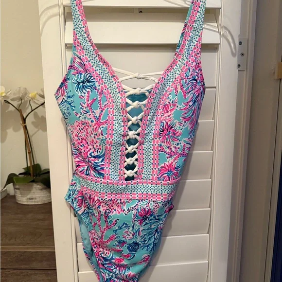 Lilly Pulitzer Caseylee Lattice One Piece Swimsuit - Picture 4 of 5
